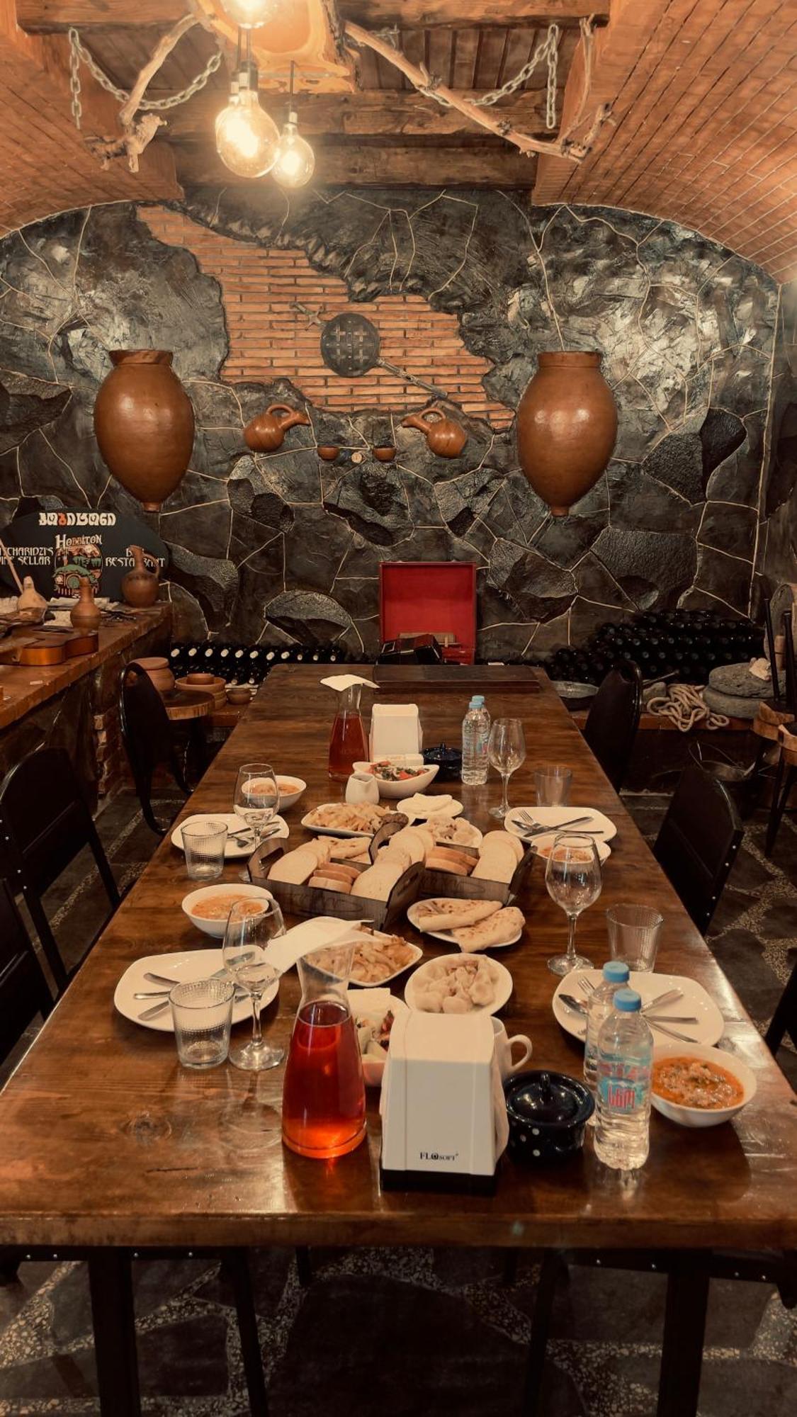 T'mogvi Hotel Hobbiton Near Vardzia Caves מראה חיצוני תמונה
